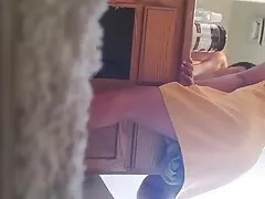 ทุกคนใน วีดีโอ ค ริ ป โป้ serkutan เป็นไก่